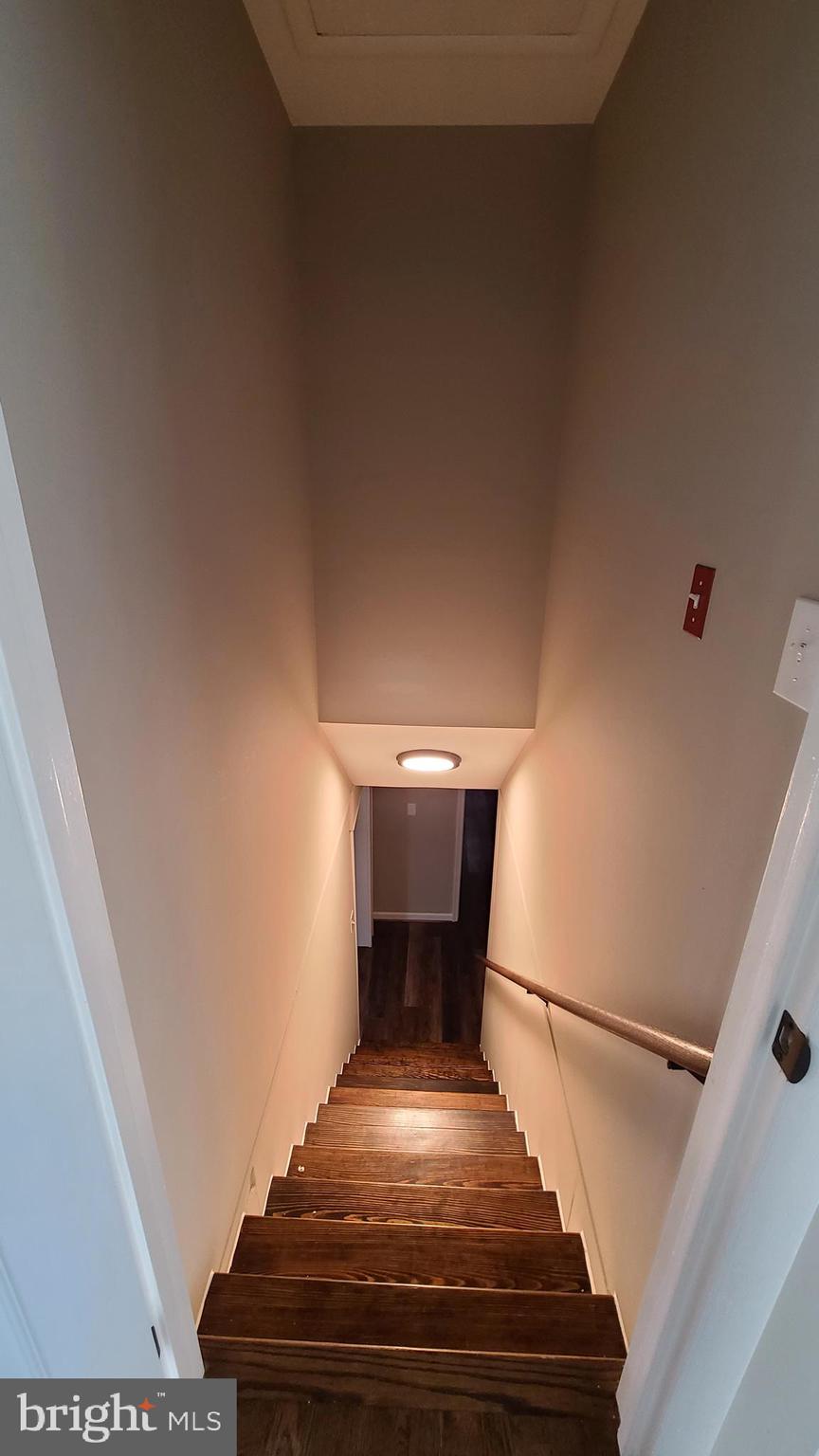 7 Cedar Drive Sterling, VA 20164 - Photo 13 of 40 a view of entryway