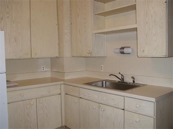 43 Geneva Street Springfield, MA 01151 - Photo 2 of 11 Gallery Image 2