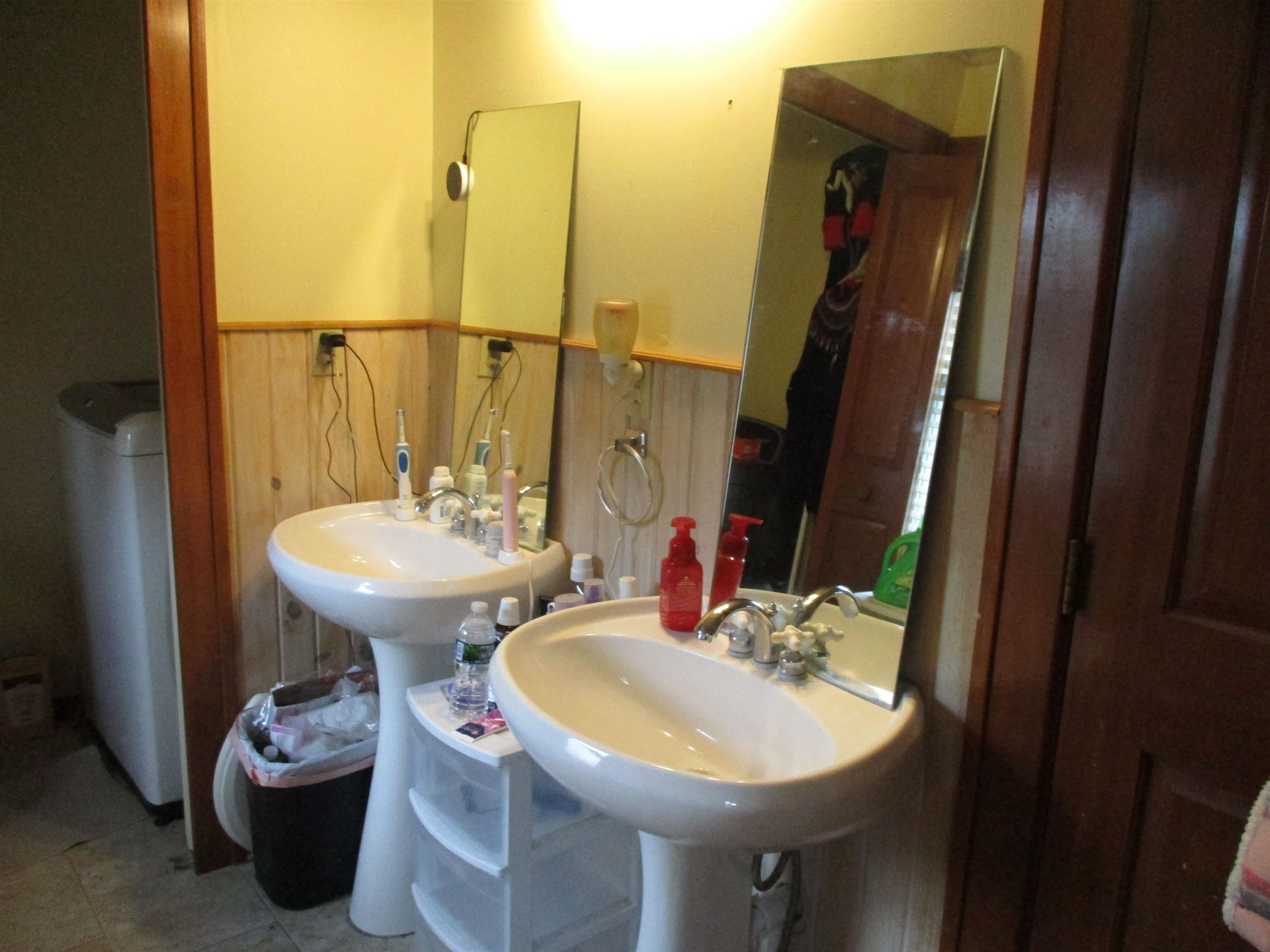 411 Mercer Street Durand, MI 48429 - Photo 26 of 43 50141833-7db310e3-e867-47dc-a638-71ba29d4b0fa.JPG