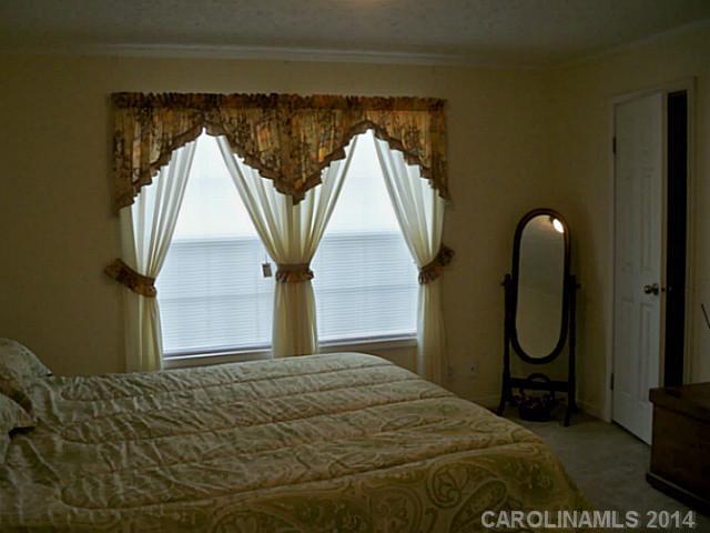 132 Redmon Road Harmony, NC 28634 - Photo 8 of 16 Gallery Image 8