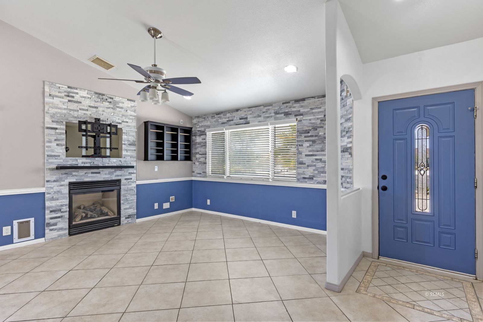 914 West Dolphin Avenue Ridgecrest, CA 93555 - Photo 9 of 34 Gallery Image 9