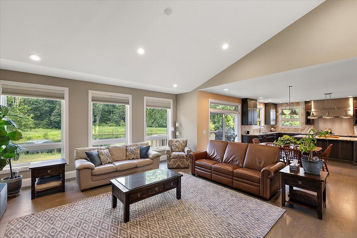 596 South Parker Road Ann Arbor, MI 48103 - Photo 9 of 80 049-596 S Parker-49