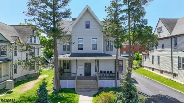 $1,700 | 103 Paulison Avenue, Unit 1, Passaic, NJ 07055