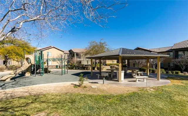 $1,590 | 6868 Sky Pointe Drive, Unit 2142, Las Vegas, NV 89131