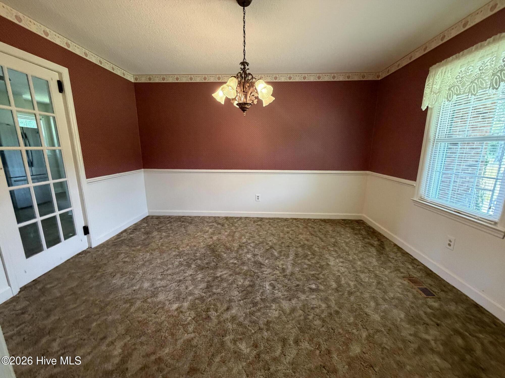 3144 Wintergreen Road Cove City, NC 28523 - Photo 11 of 54 Dining room