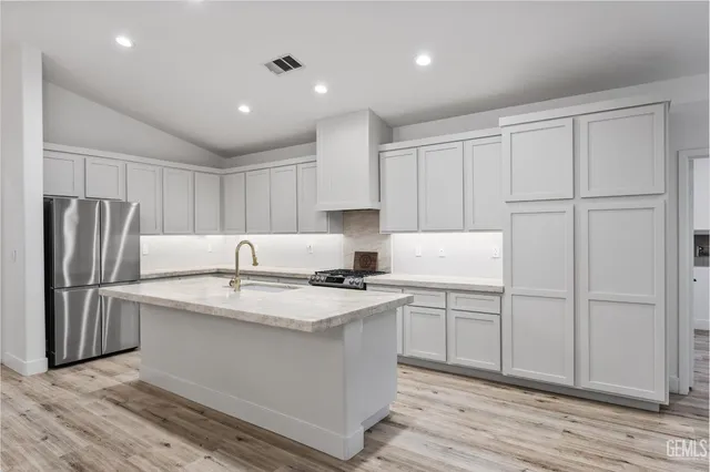 $470,000 | Undisclosed Address, Bakersfield, CA 93312