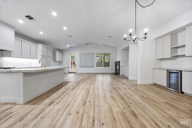 $470,000 | Undisclosed Address, Bakersfield, CA 93312