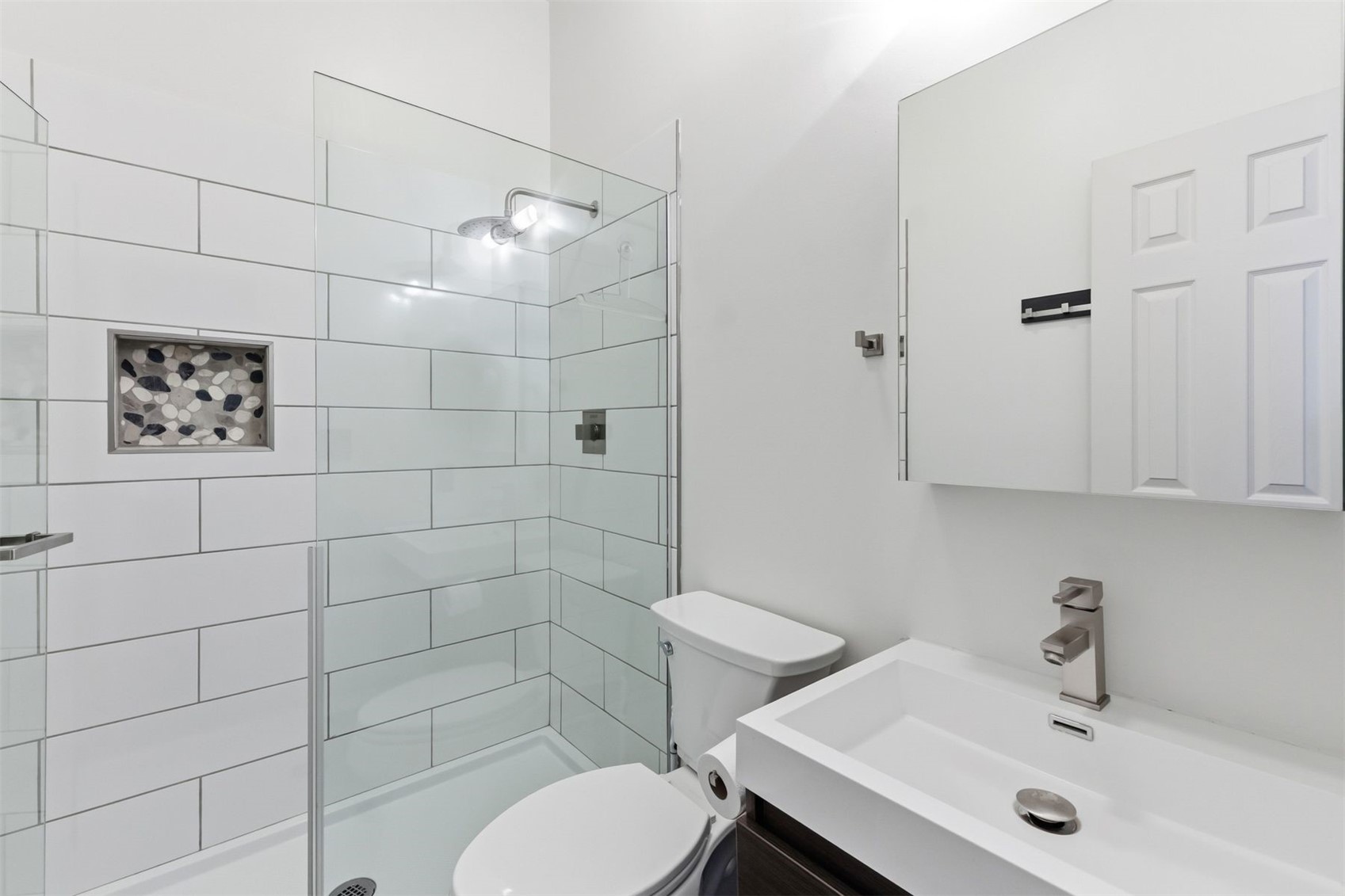 1692 Boreas Pass Road, Unit D Breckenridge, CO 80424 - Photo 19 of 33 Bathroom on main level