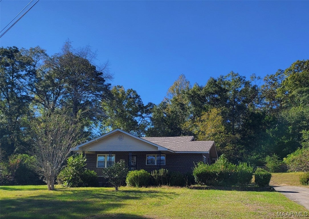 2135 Skipperville Road Ozark, AL 36360 - Photo 1 of 20 Gallery Image 1