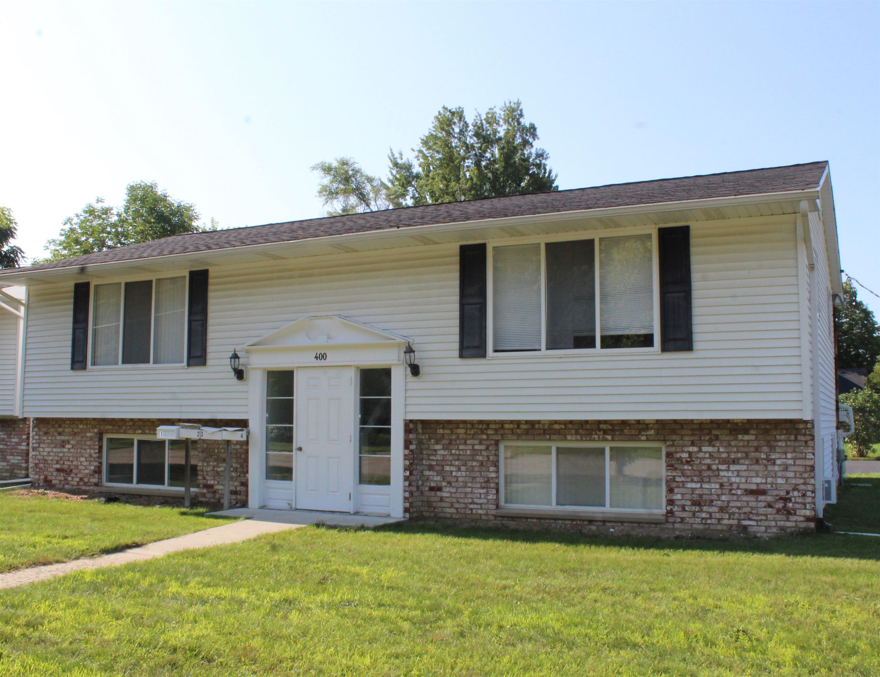 400 Poplar Street, Unit 2 Clio, MI 48420 - Photo 1 of 1