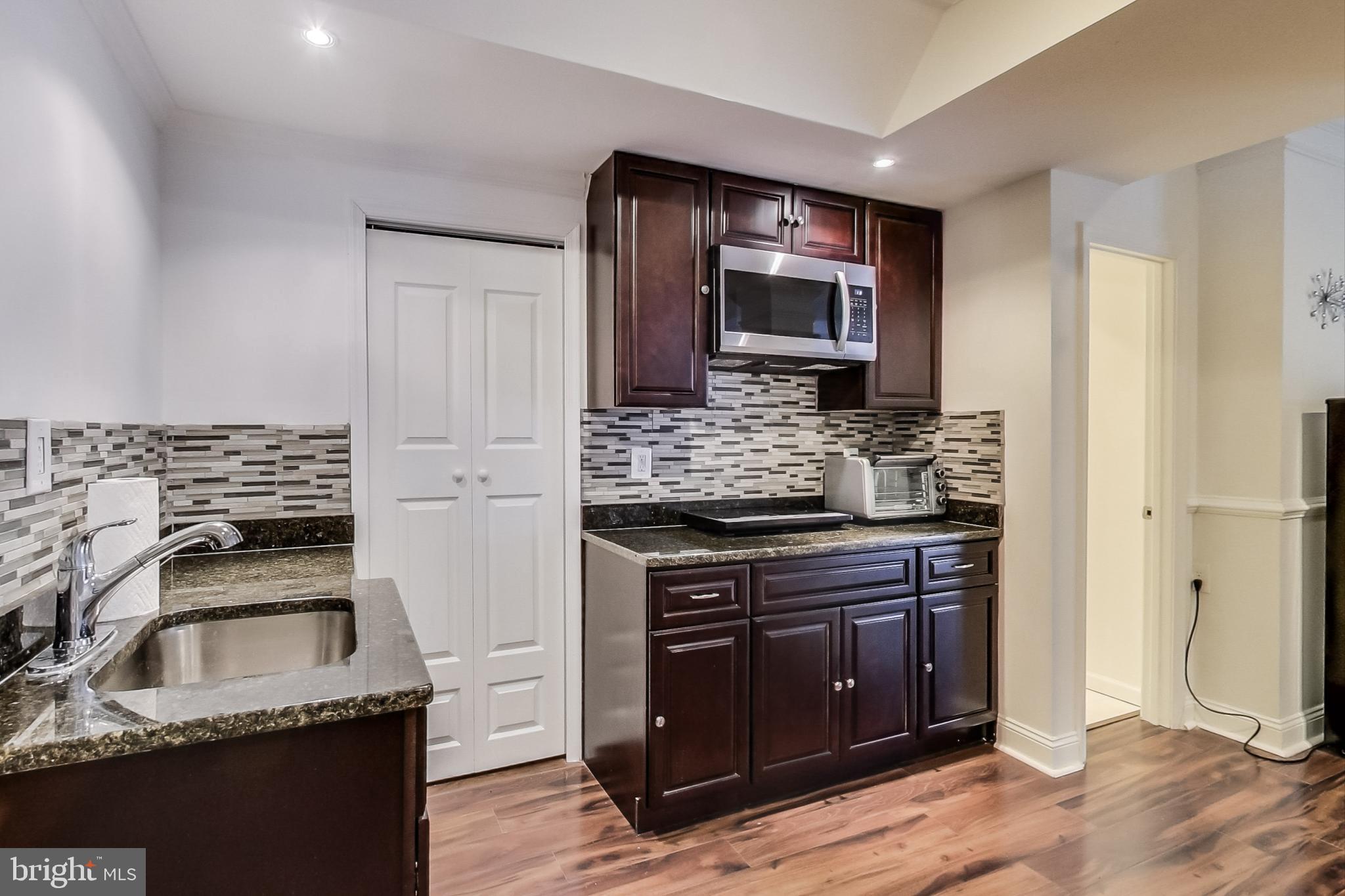 9092 Tiber Ridge Court Ellicott City, MD 21042 - Photo 38 of 52 Wet Bar