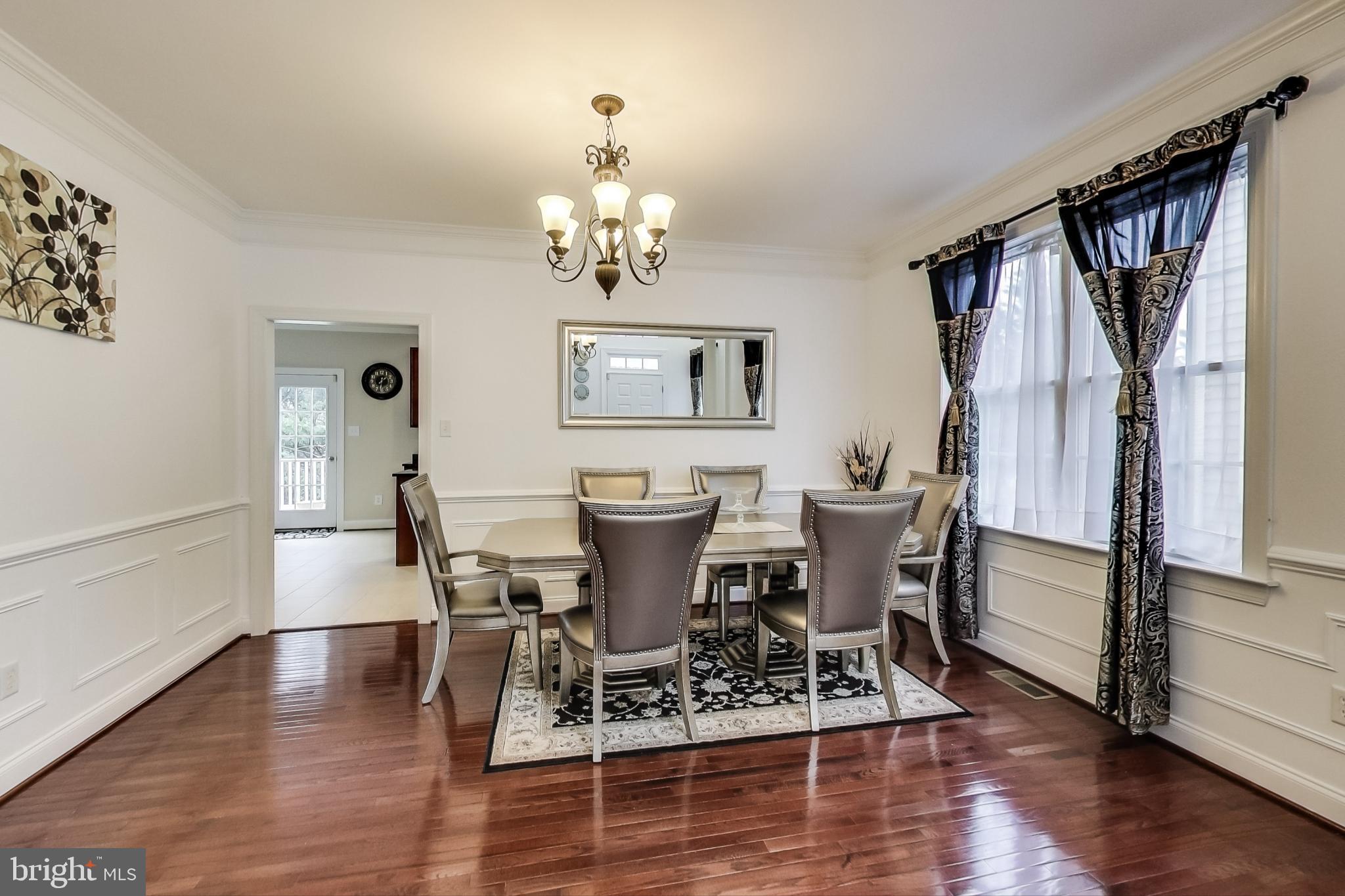 9092 Tiber Ridge Court Ellicott City, MD 21042 - Photo 7 of 52 Formal Dinning