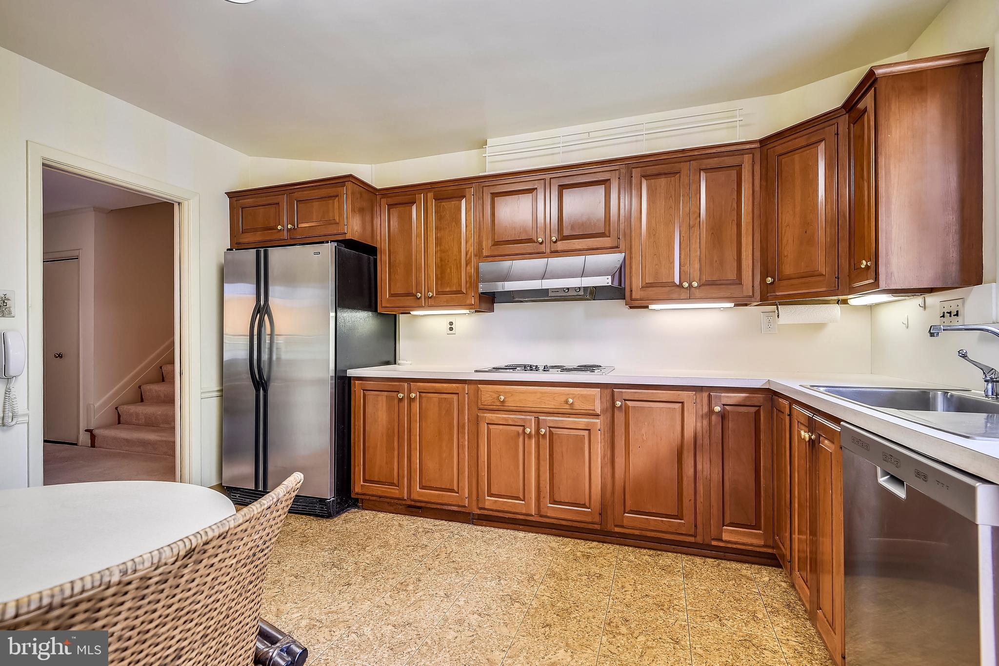 112 Croftley Road Lutherville-Timonium, MD 21093 - Photo 19 of 41 Kitchen