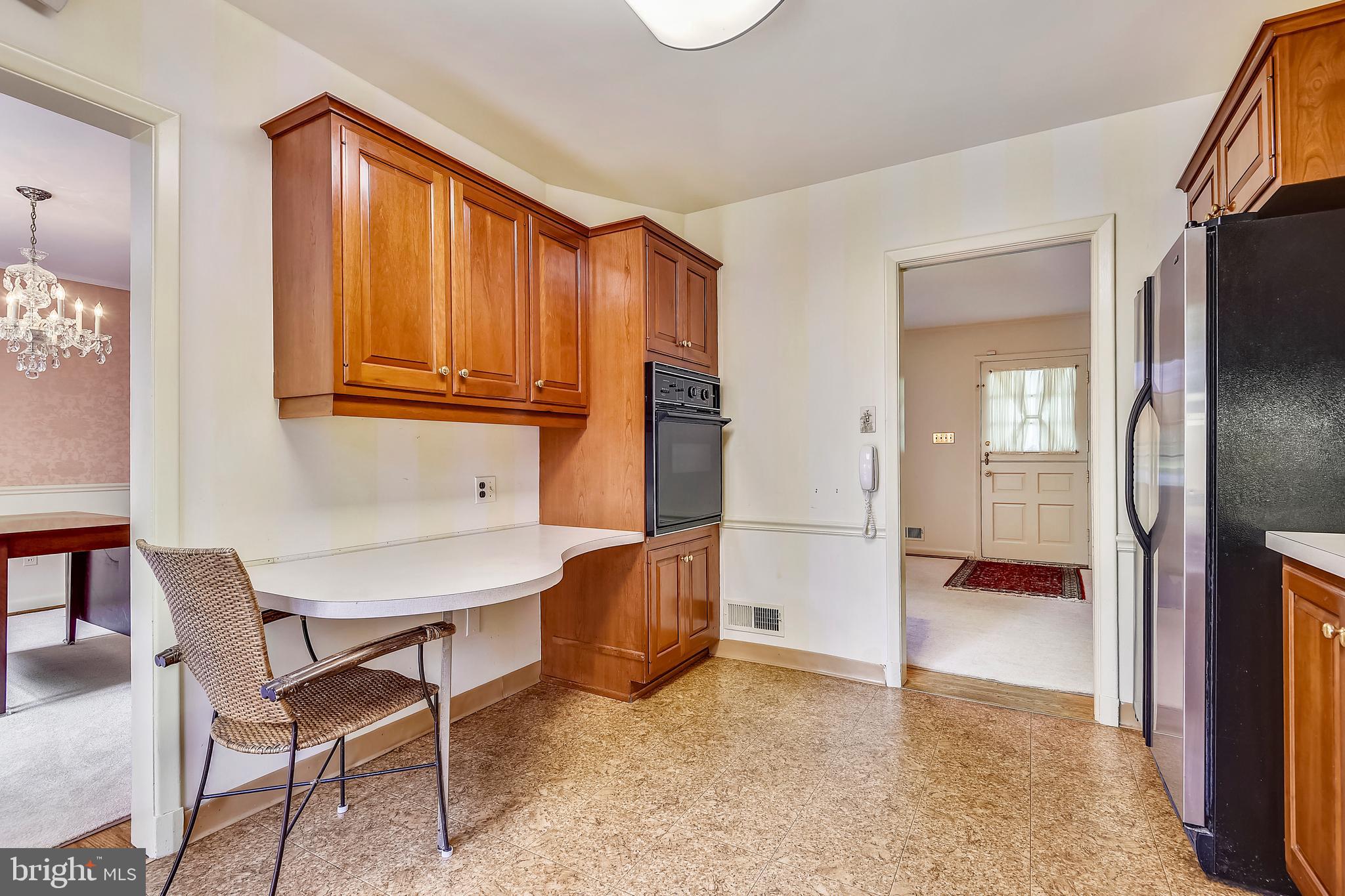 112 Croftley Road Lutherville-Timonium, MD 21093 - Photo 20 of 41 Kitchen