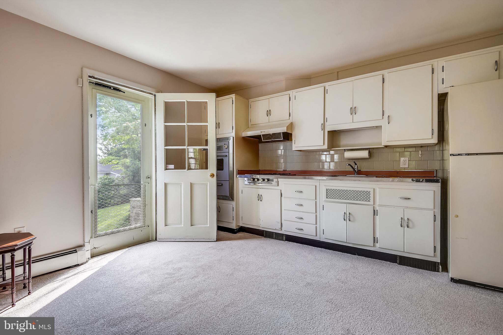 112 Croftley Road Lutherville-Timonium, MD 21093 - Photo 33 of 41 Lower level 1 kitchenette in family rm