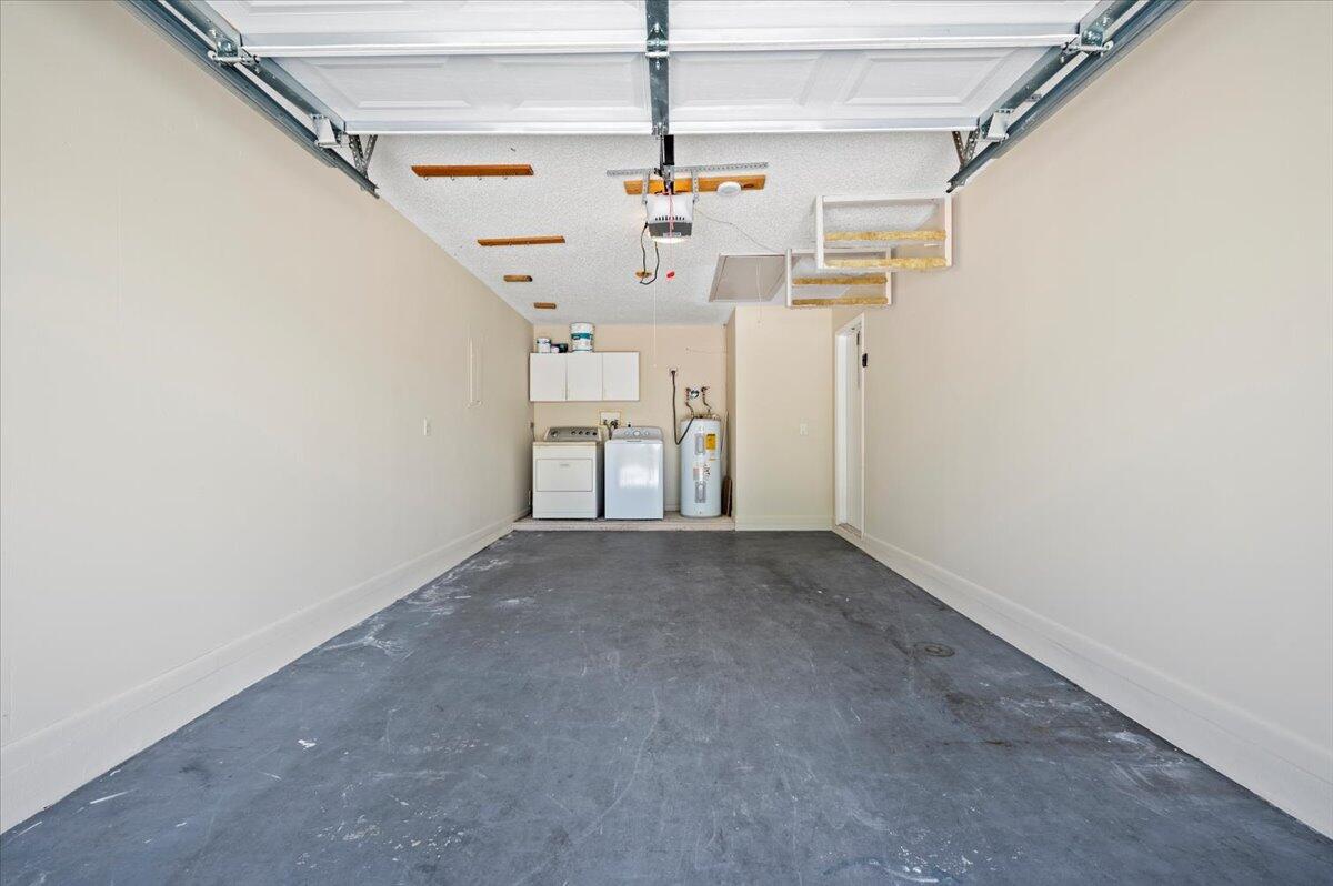 184 Greentree Circle Jupiter, FL 33458 - Photo 16 of 19 One Car Garage