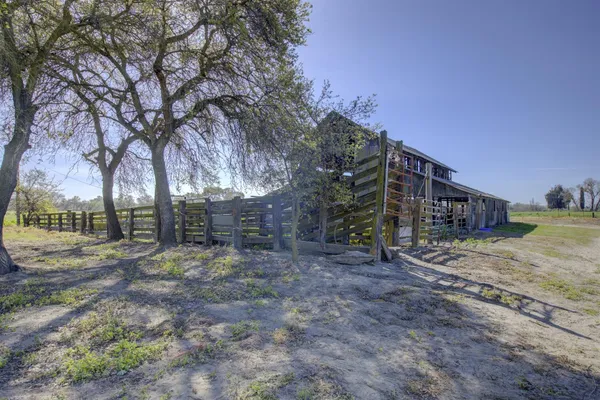 $1,495,000 | 16400 Ash Avenue, Patterson, CA 95363