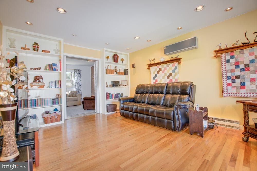 7045 Pine Road Harrisburg, PA 17112 - Photo 2 of 24 Gallery Image 2