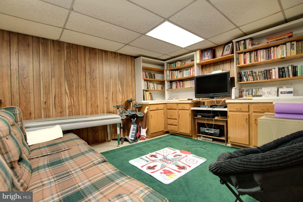 7045 Pine Road Harrisburg, PA 17112 - Photo 18 of 24 Gallery Image 18