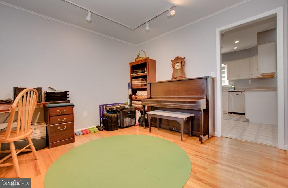 7045 Pine Road Harrisburg, PA 17112 - Photo 10 of 24 Gallery Image 10
