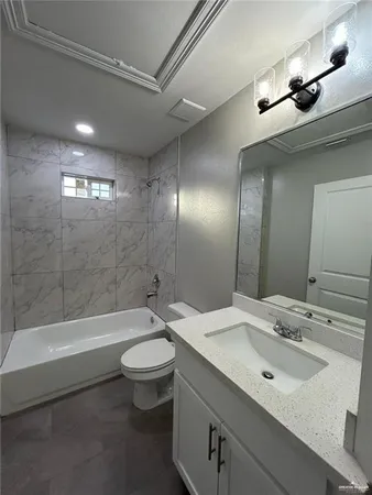 $1,100 | 2222 Multi National, Unit D, Harlingen, TX 78550