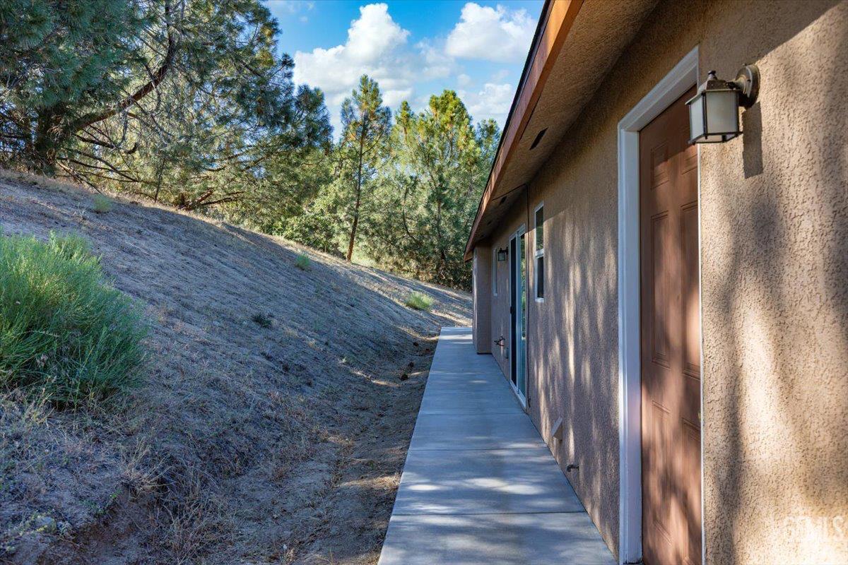 Undisclosed Address Tehachapi, CA 93561 - Photo 31 of 40