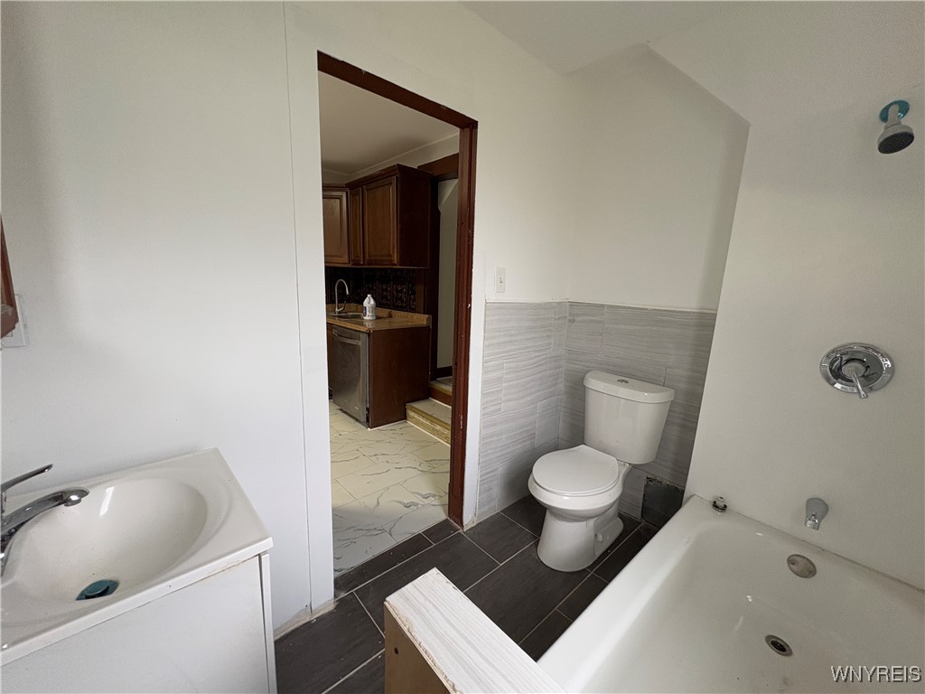 143 Reo Avenue Buffalo, NY 14211 - Photo 9 of 12