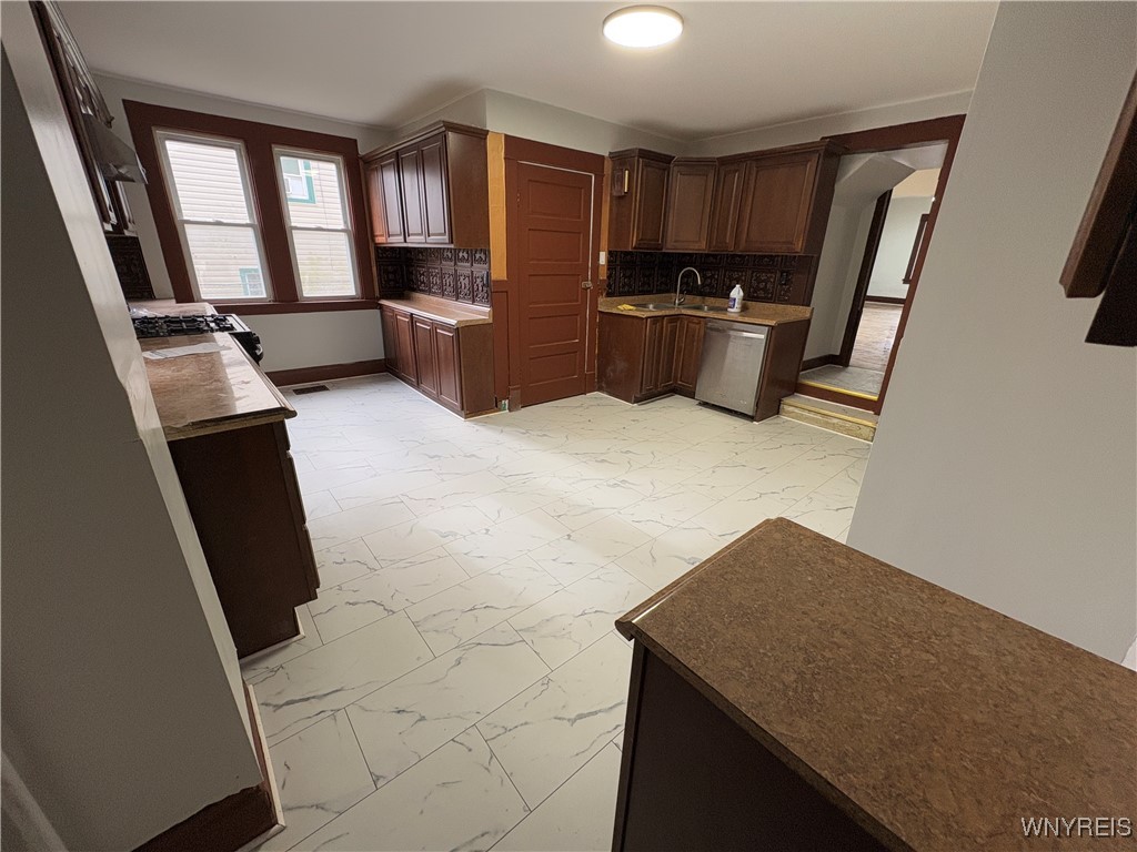 143 Reo Avenue Buffalo, NY 14211 - Photo 10 of 12