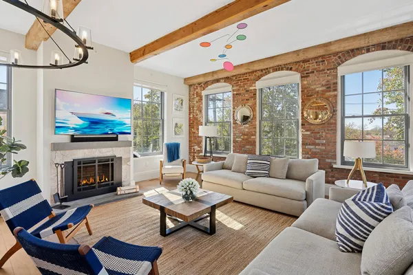 $5,995,000 | 15 Church Street, Unit PH320, Sag Harbor, NY 11963