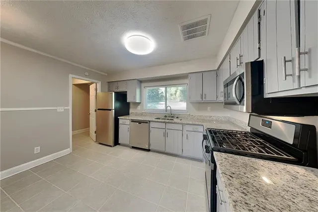 $2,190 | 2831 Olde Post Road Southeast, Marietta, GA 30067