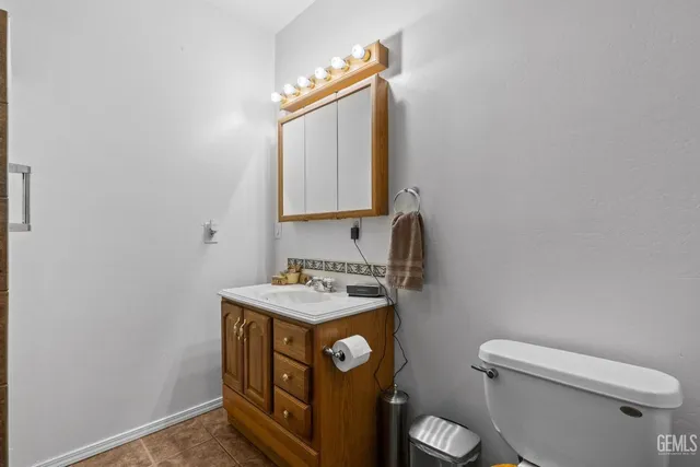 $639,900 | Undisclosed Address, Taft, CA 93268