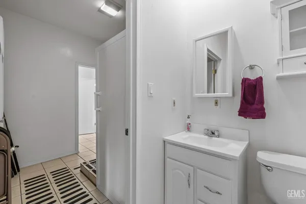 $639,900 | Undisclosed Address, Taft, CA 93268