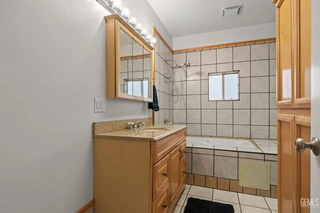 $639,900 | Undisclosed Address, Taft, CA 93268