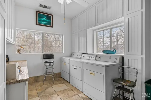 $639,900 | Undisclosed Address, Taft, CA 93268