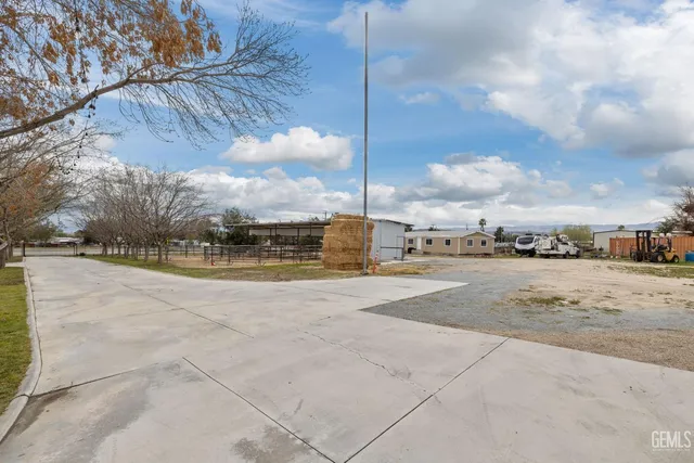 $639,900 | Undisclosed Address, Taft, CA 93268