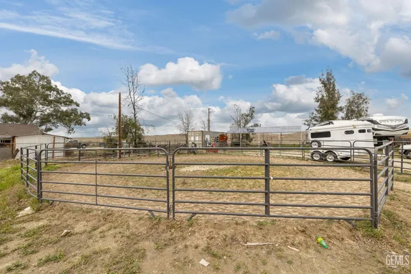 $639,900 | Undisclosed Address, Taft, CA 93268