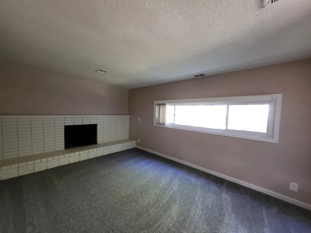 $185,000 | 21145 Frazer Avenue, Southfield, MI 48075