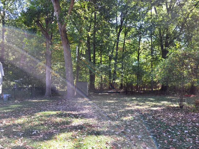 $185,000 | 21145 Frazer Avenue, Southfield, MI 48075