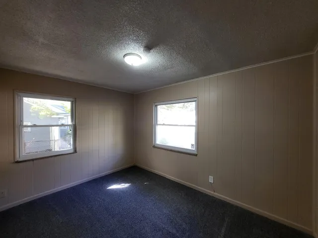 $185,000 | 21145 Frazer Avenue, Southfield, MI 48075