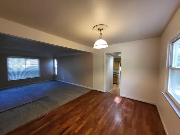 $180,000 | 21145 Frazer Avenue, Southfield, MI 48075