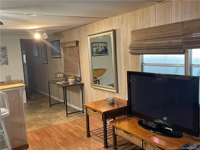 $65,000 | 5400 Southeast Jack Avenue, Unit N20, Stuart, FL 34997