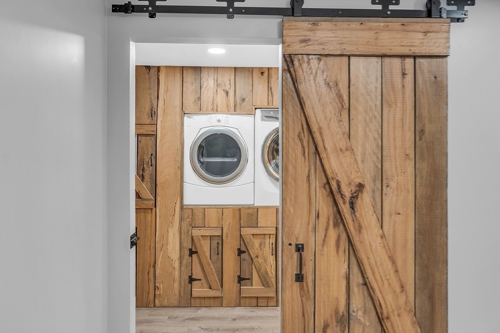 59 Molasses Hill Road Brookfield, MA 01506 - Photo 25 of 42 a utility room with dryer and washer