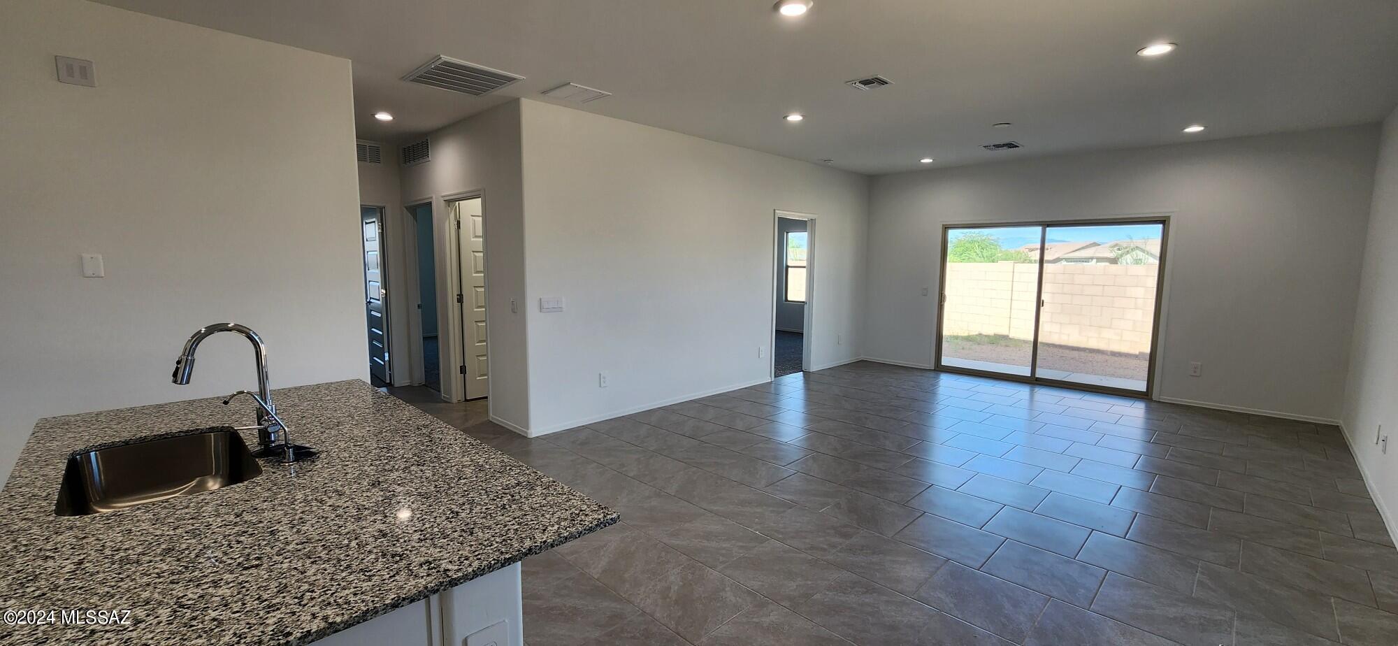 756 West Rice Place Vail, AZ 85641 - Photo 6 of 21 Gallery Image 6