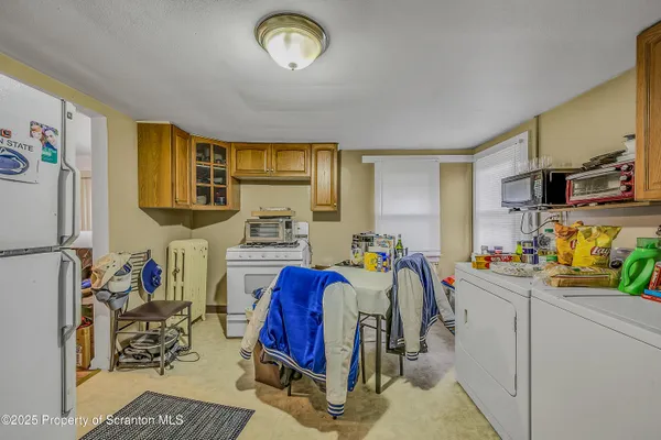 a very nice looking room with many windows