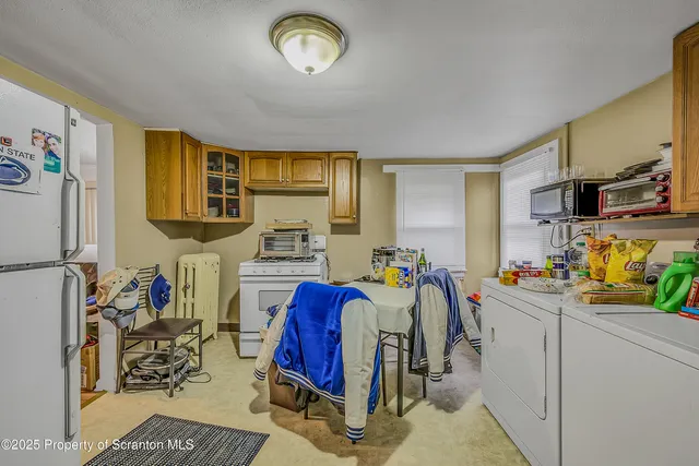 a very nice looking room with many windows