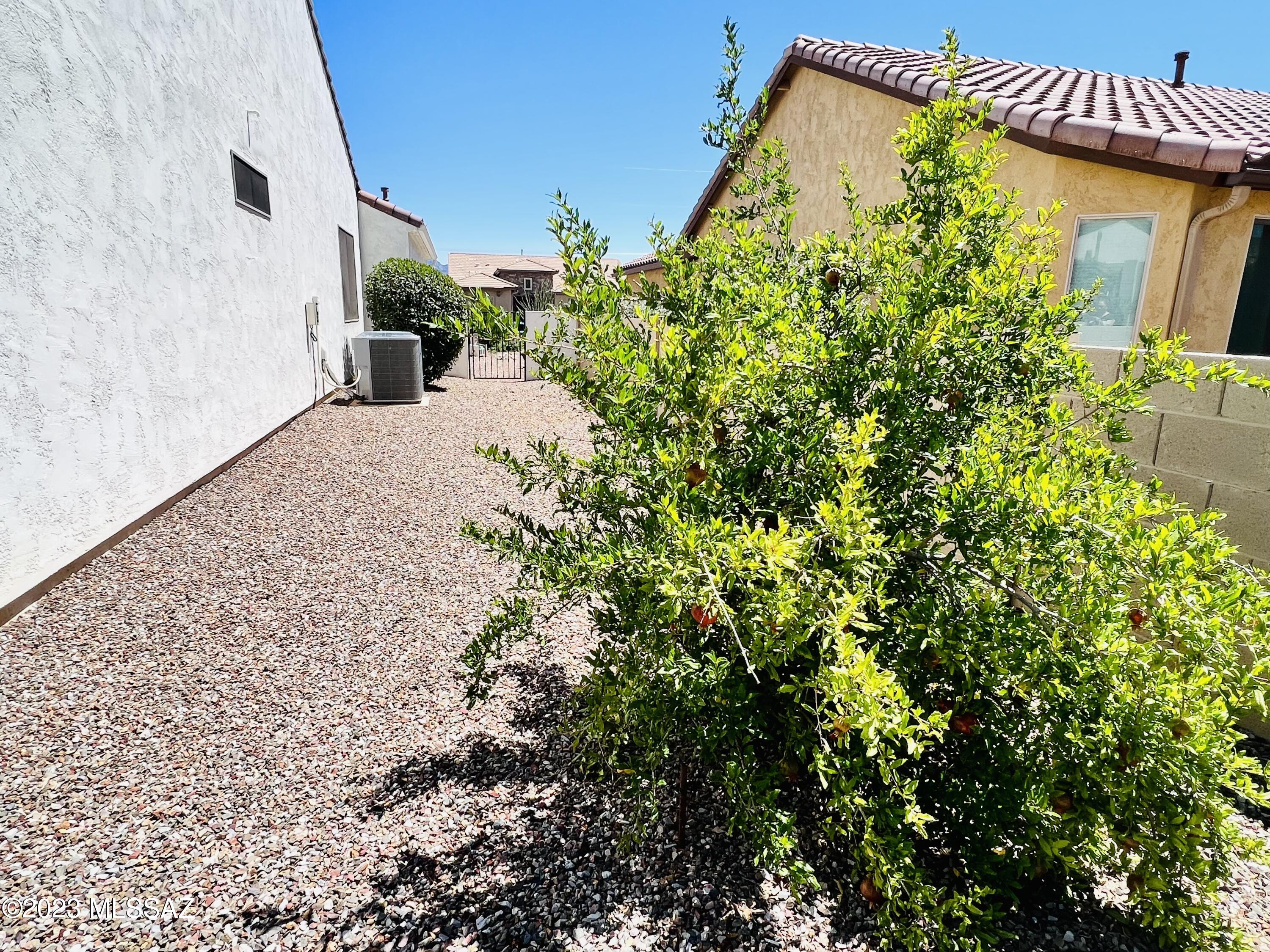 62752 East Border Rock Road Saddlebrooke, AZ 85739 - Photo 32 of 40