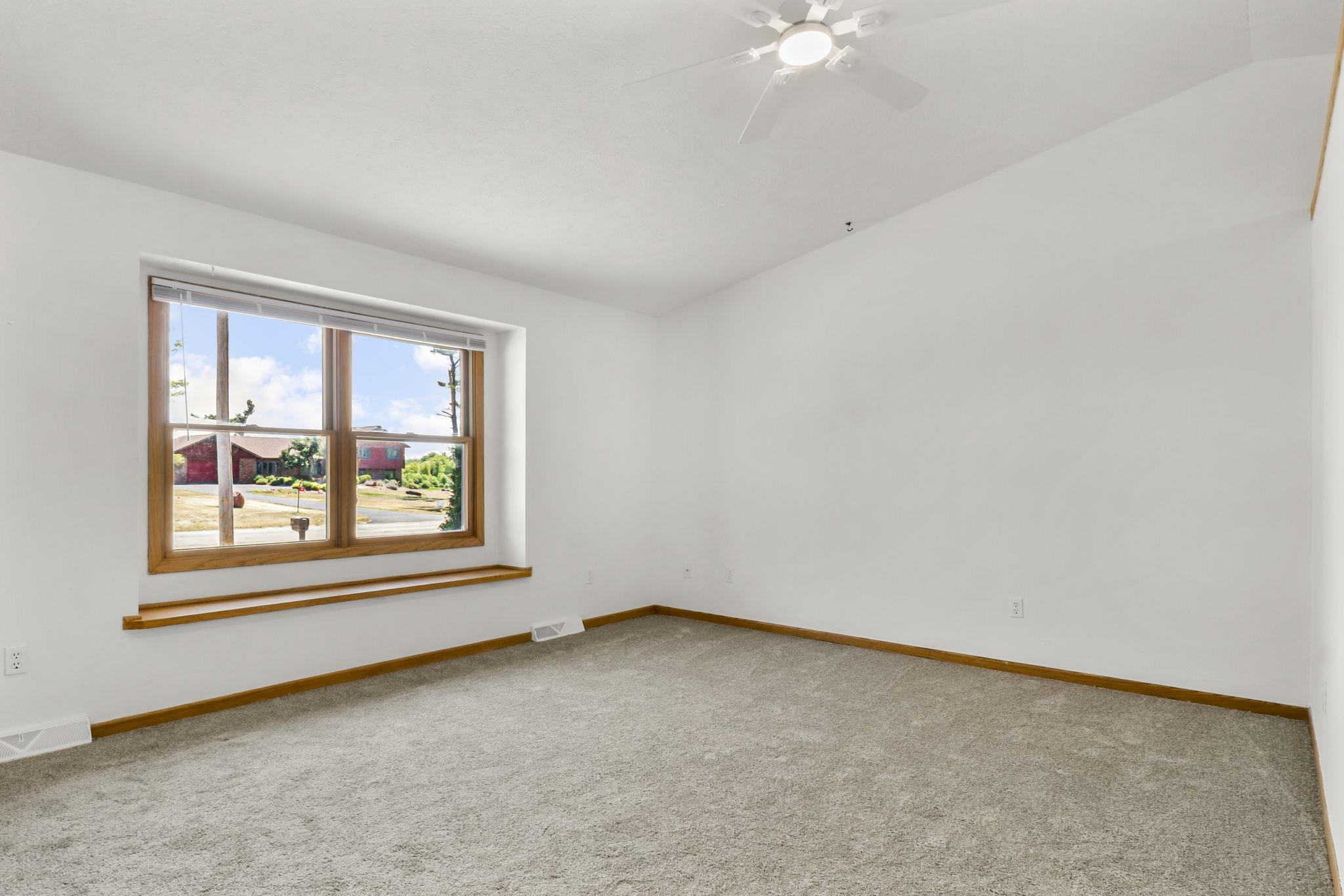 3316 Afton Road Janesville, WI 53548 - Photo 7 of 30