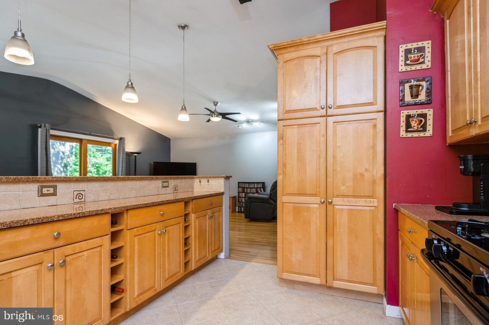 30 Brooktree Road East Windsor, NJ 08520 - Photo 8 of 25 Gallery Image 8