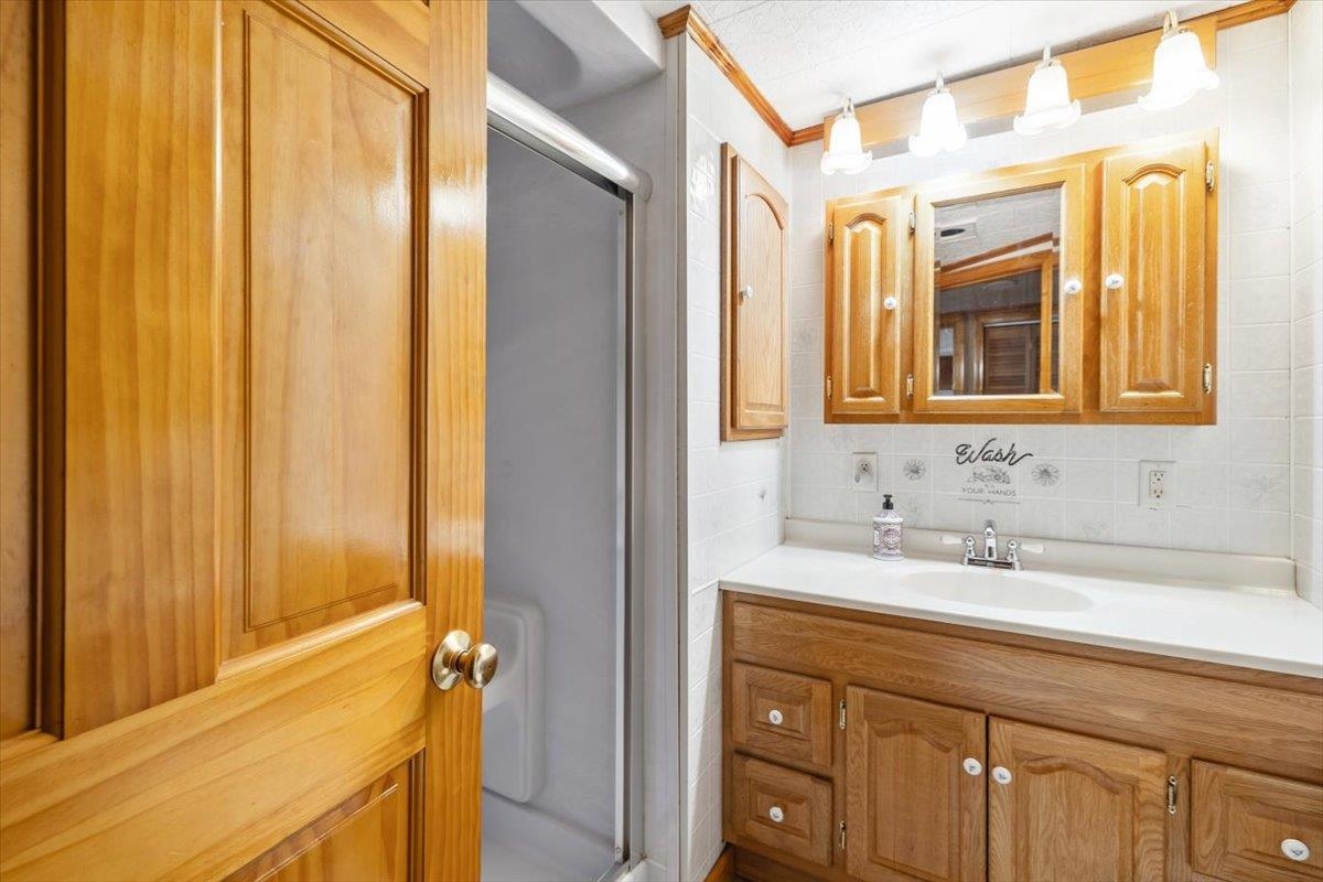 12 Hamilton Place Richford, VT 05476 - Photo 22 of 33
