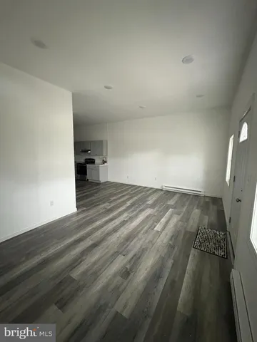 $2,150 | 145 West Main Street, Penns Grove, NJ 08069